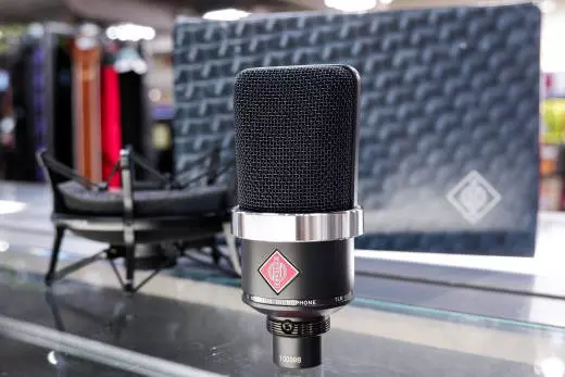 Neumann - TLM 102 Studio Set Large Condenser Microphone - Black 2